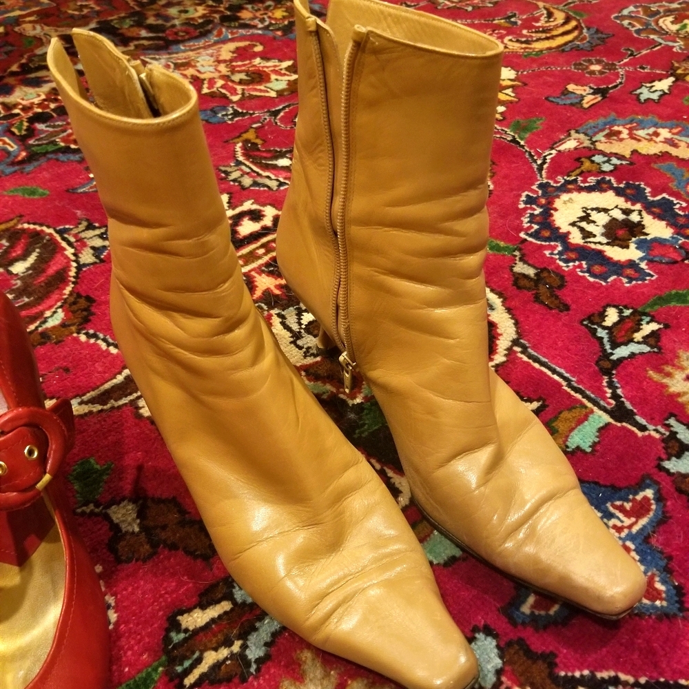 Stuart Weitzman Camel Leather Boots